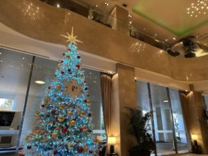 シェラトン都ホテルのクリスマスツリー